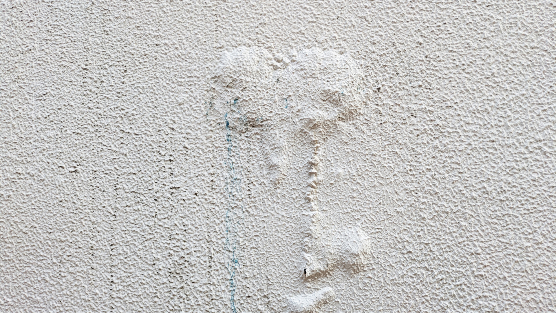 外壁が膨れる原因とは？