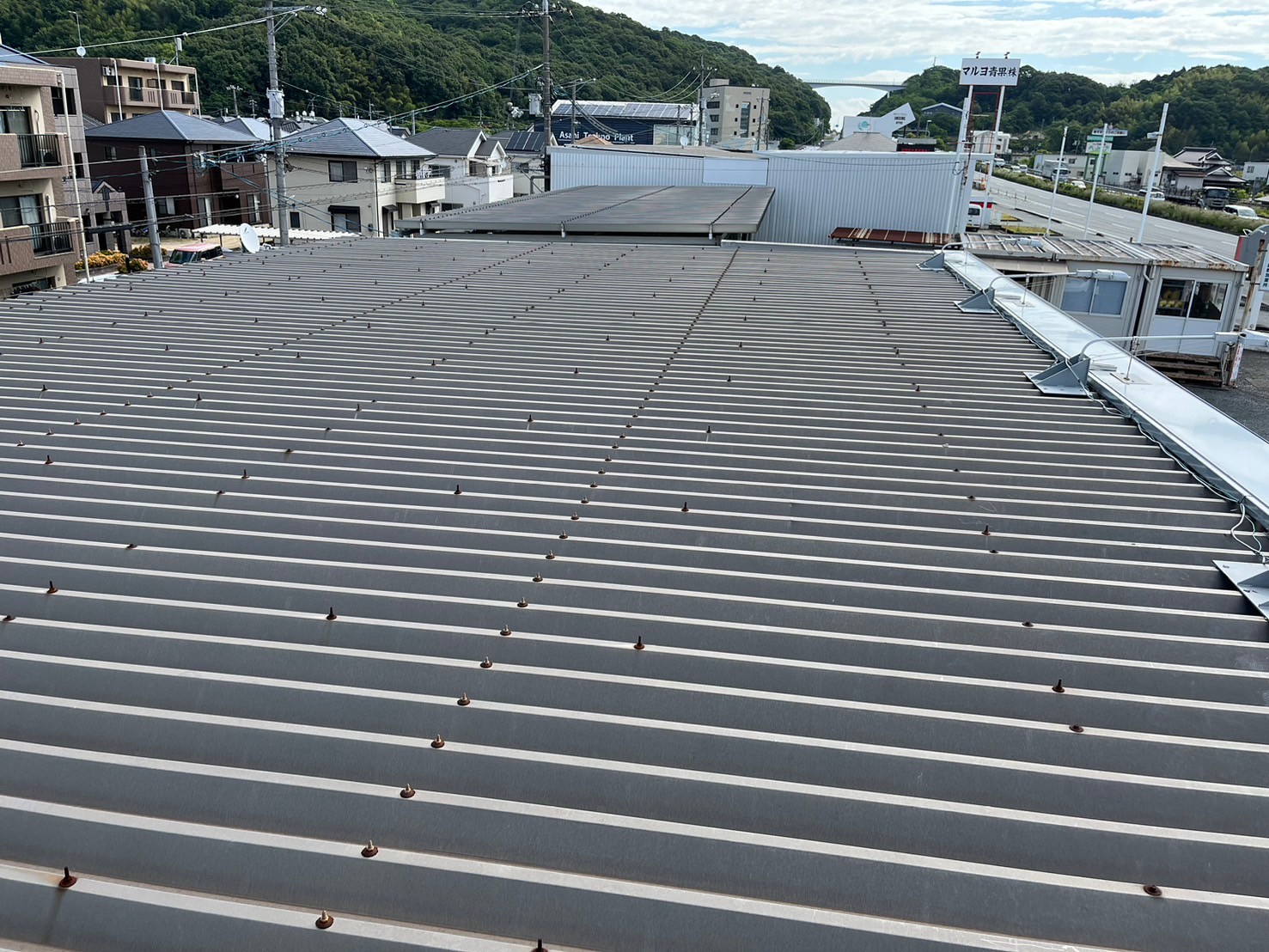 施工事例　店舗の屋根塗装