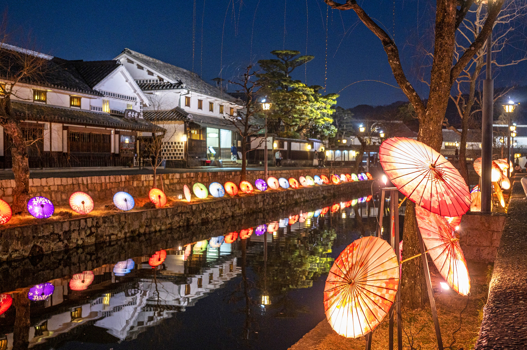 施工事例　太陽光パネル設置屋根塗装