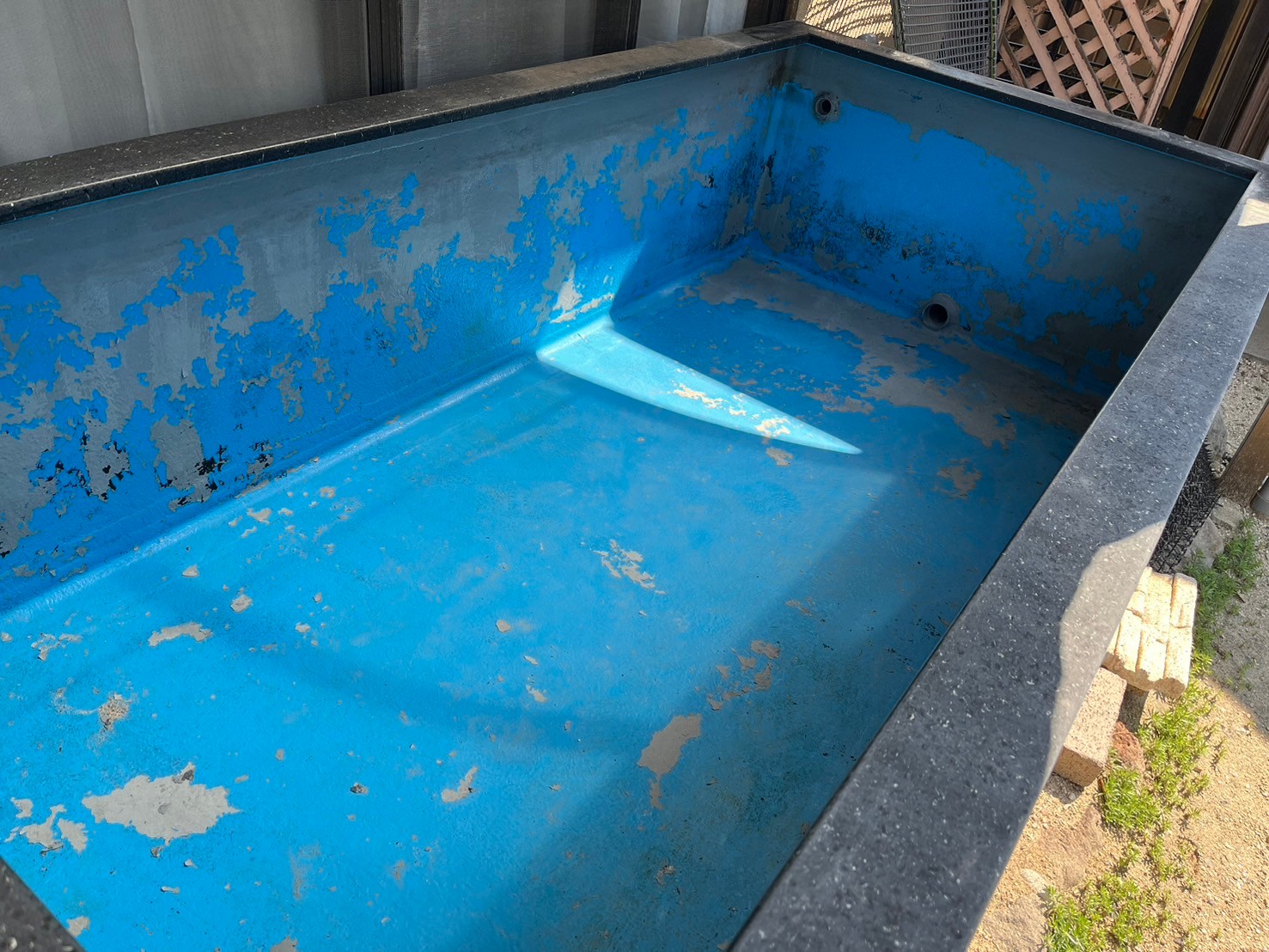 【施工例】特別な水槽の防水塗装
